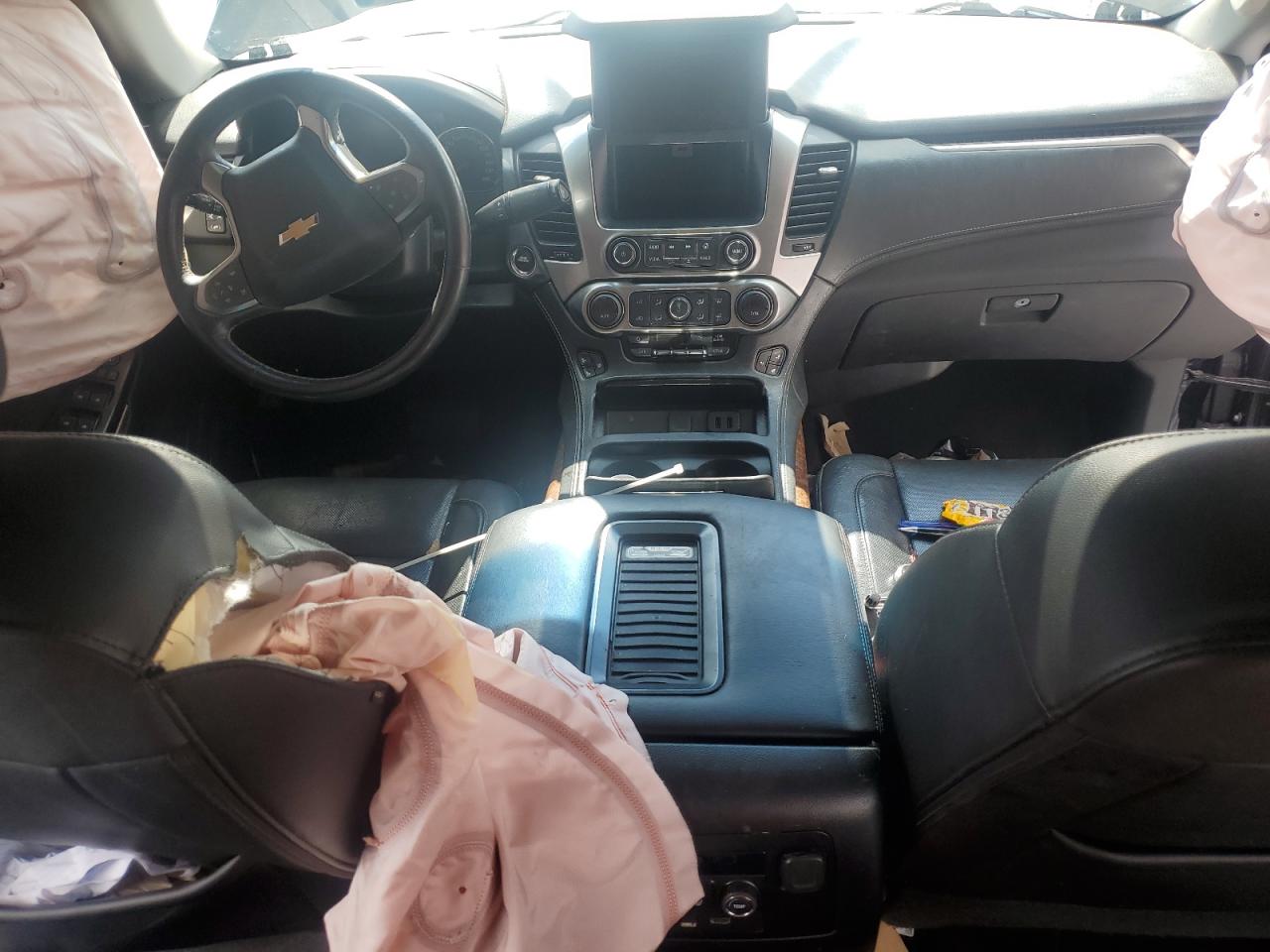 2018 CHEVROLET SUBURBAN C1500 PREMIER photo 8