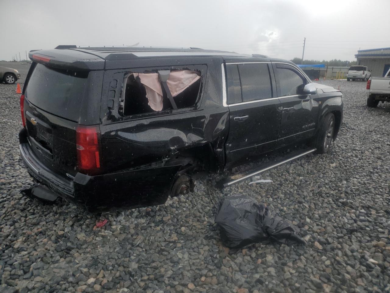2018 CHEVROLET SUBURBAN C1500 PREMIER photo 3
