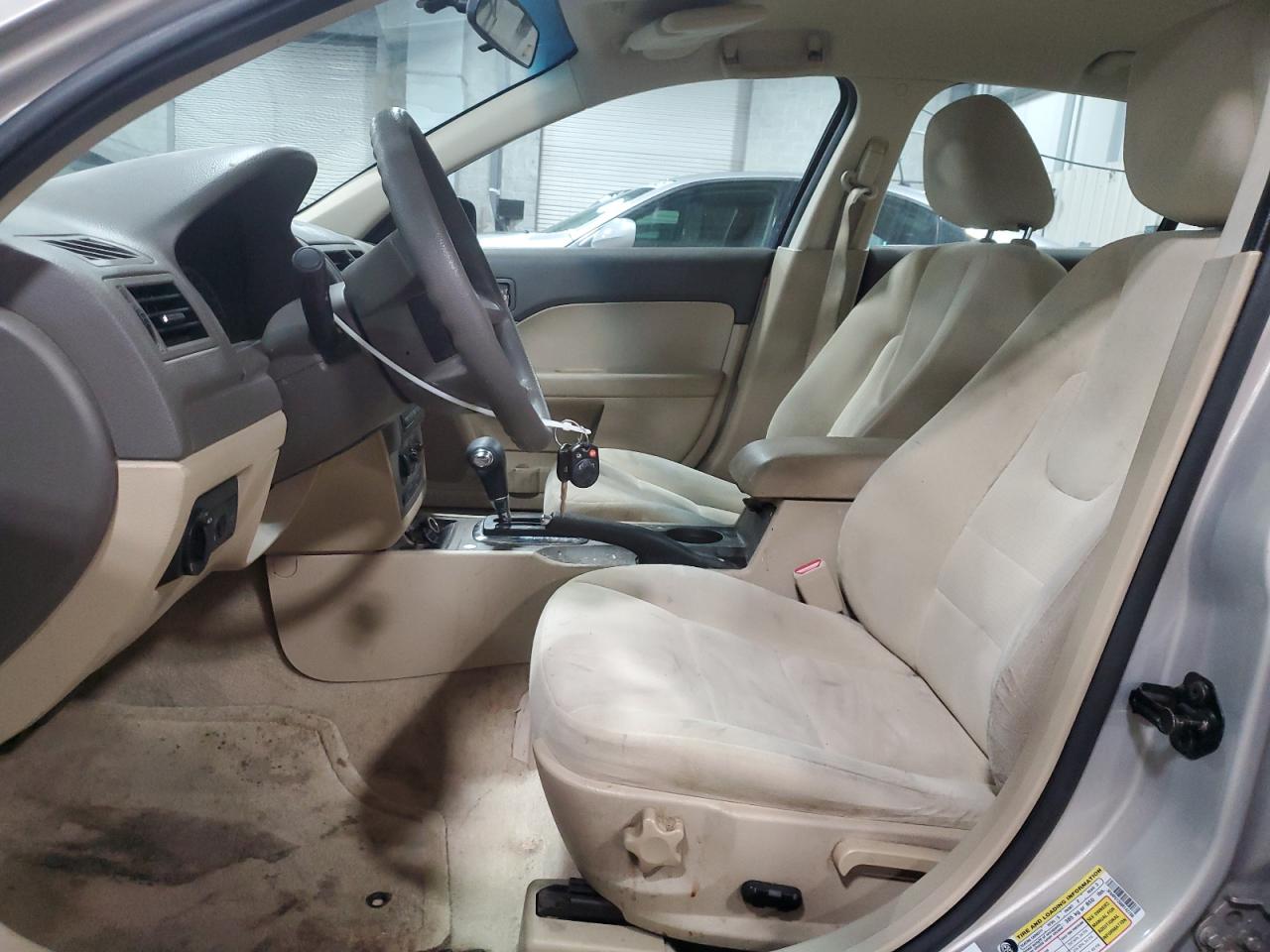 2009 FORD FUSION SE photo 13