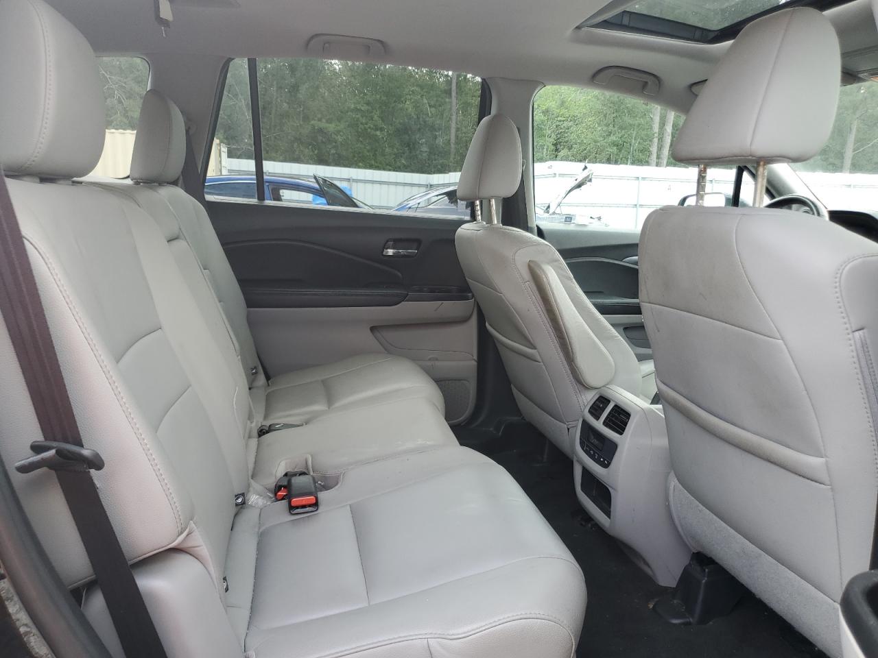 2016 HONDA PILOT EXL photo 21