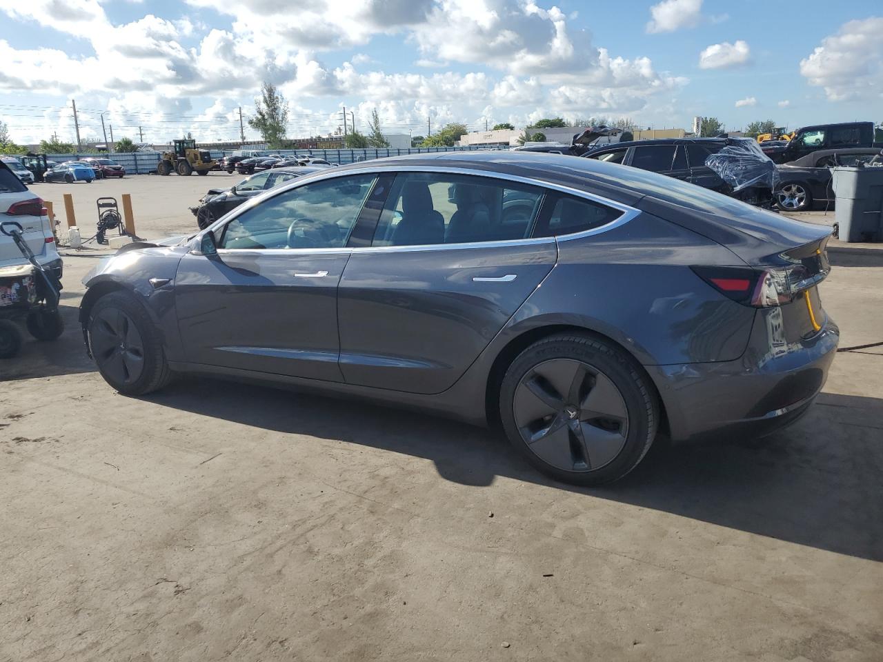 2018 TESLA MODEL 3 photo 2