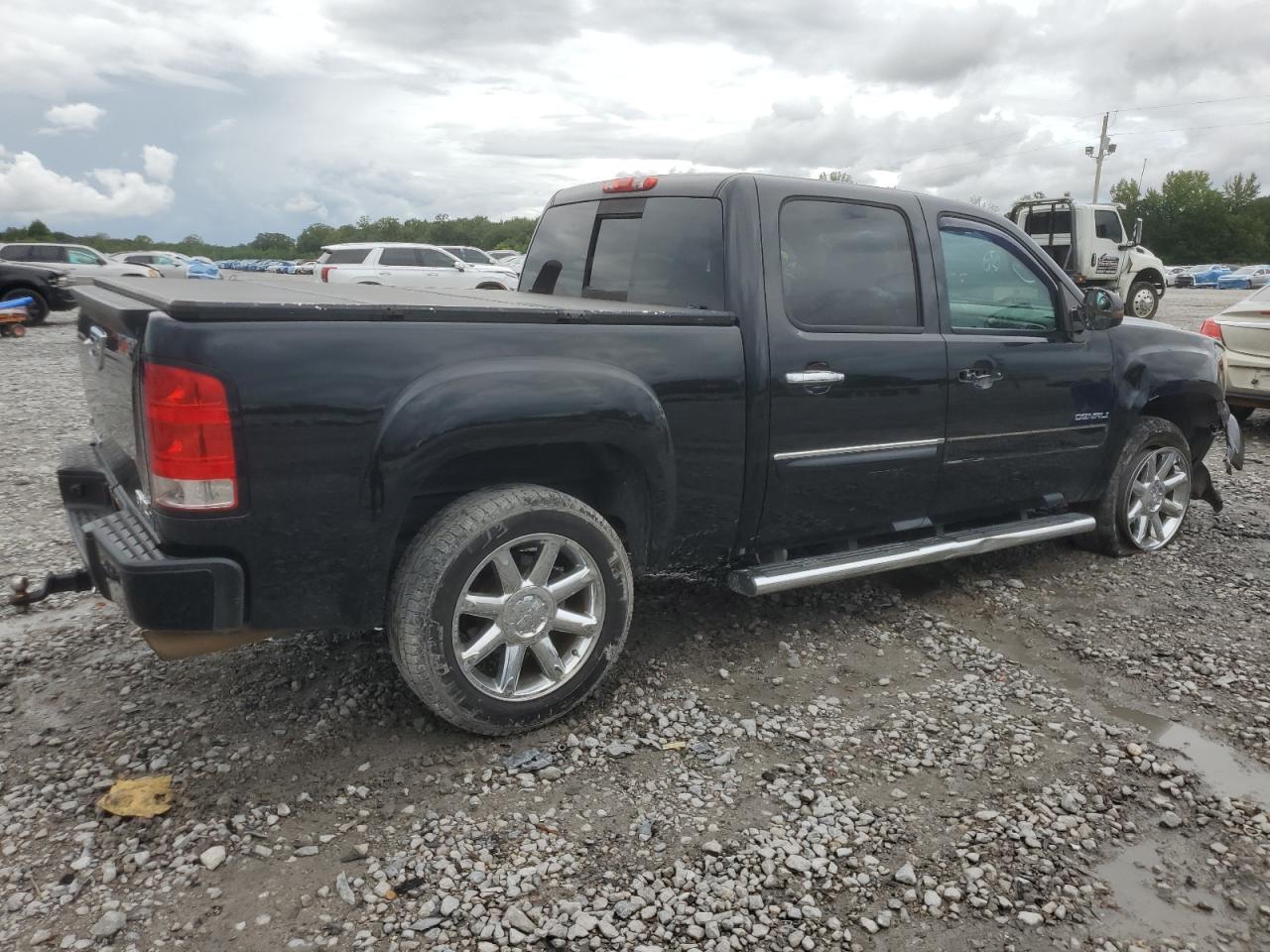 2012 GMC SIERRA K1500 DENALI photo 3