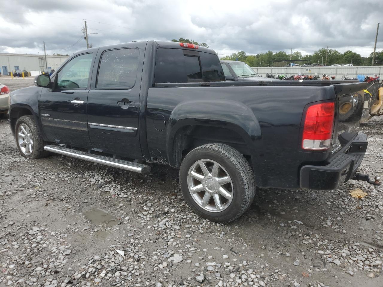 2012 GMC SIERRA K1500 DENALI photo 2