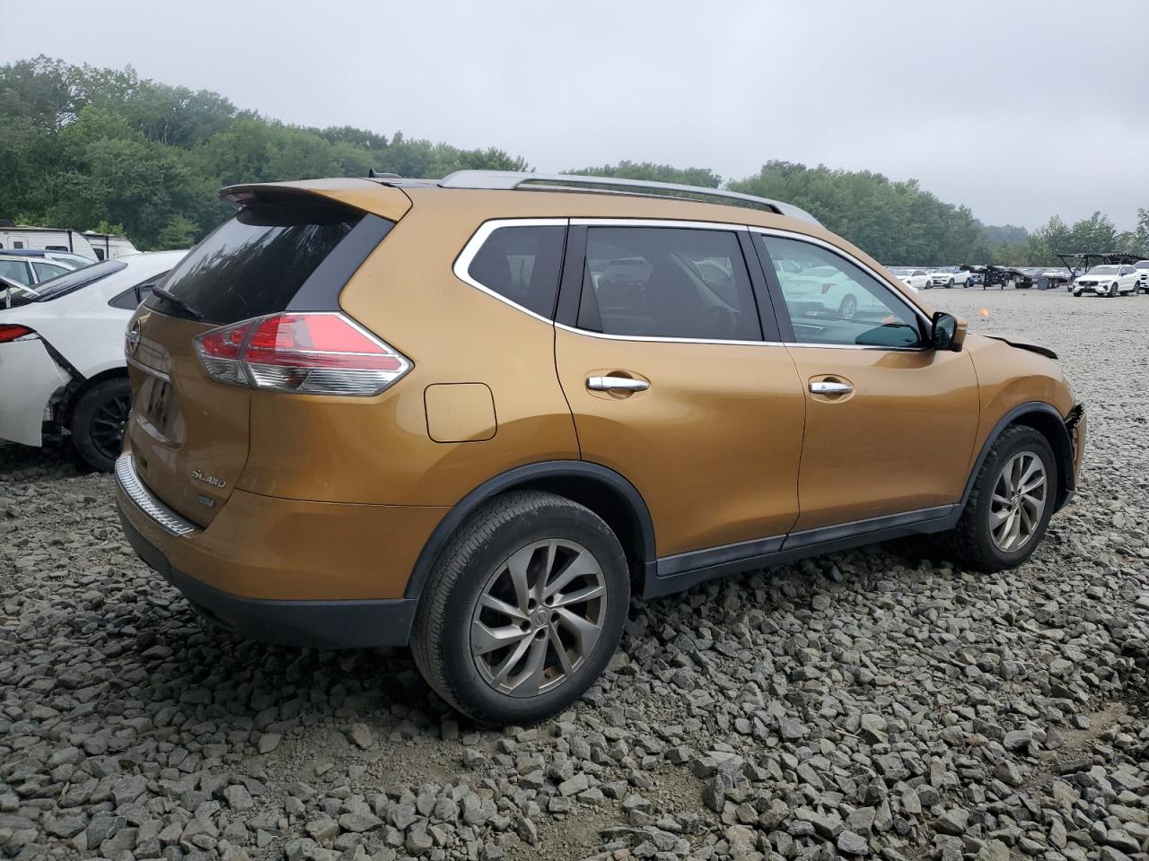 2014 NISSAN ROGUE S photo 5
