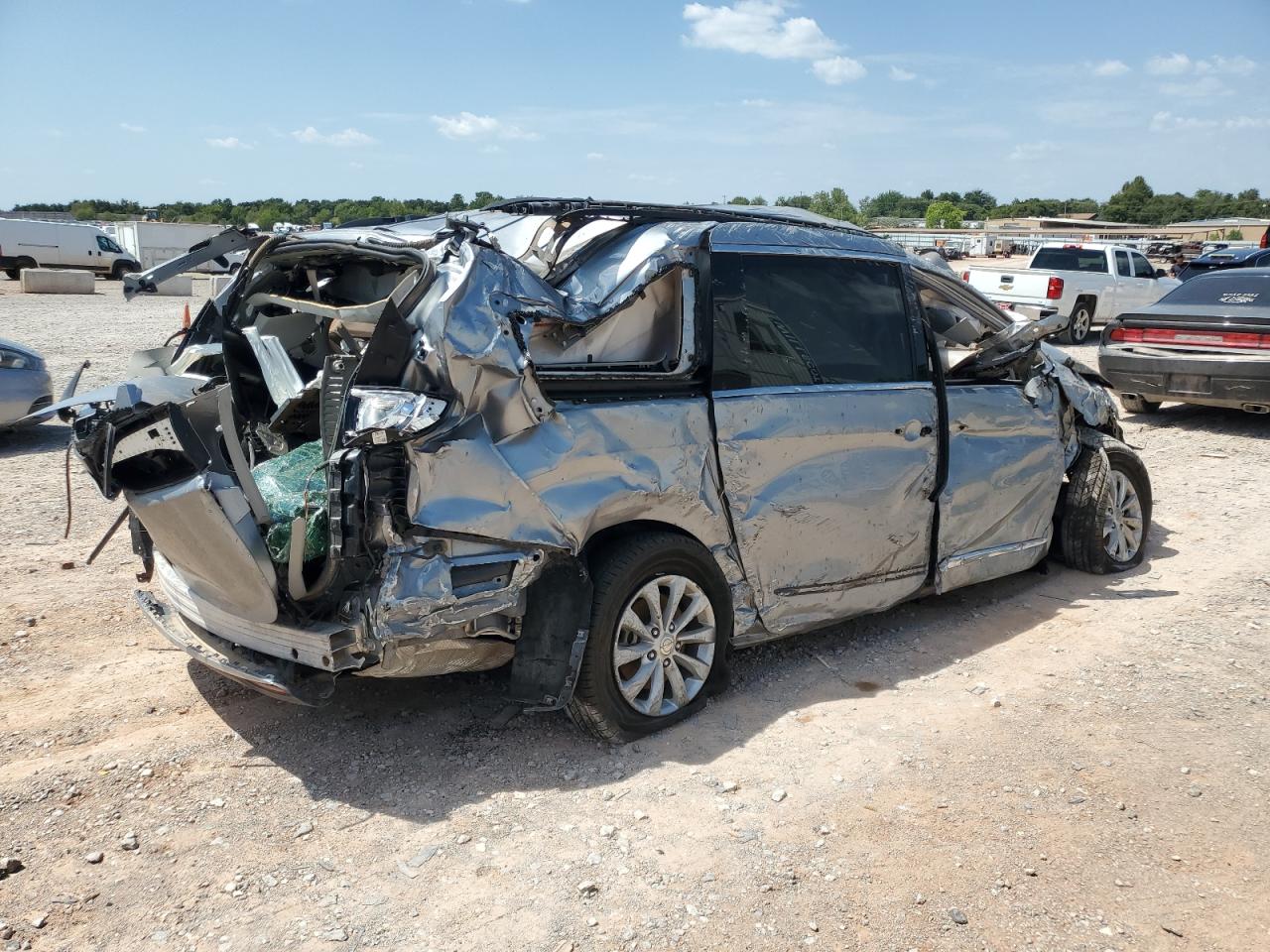 2019 CHRYSLER PACIFICA TOURING L photo 7