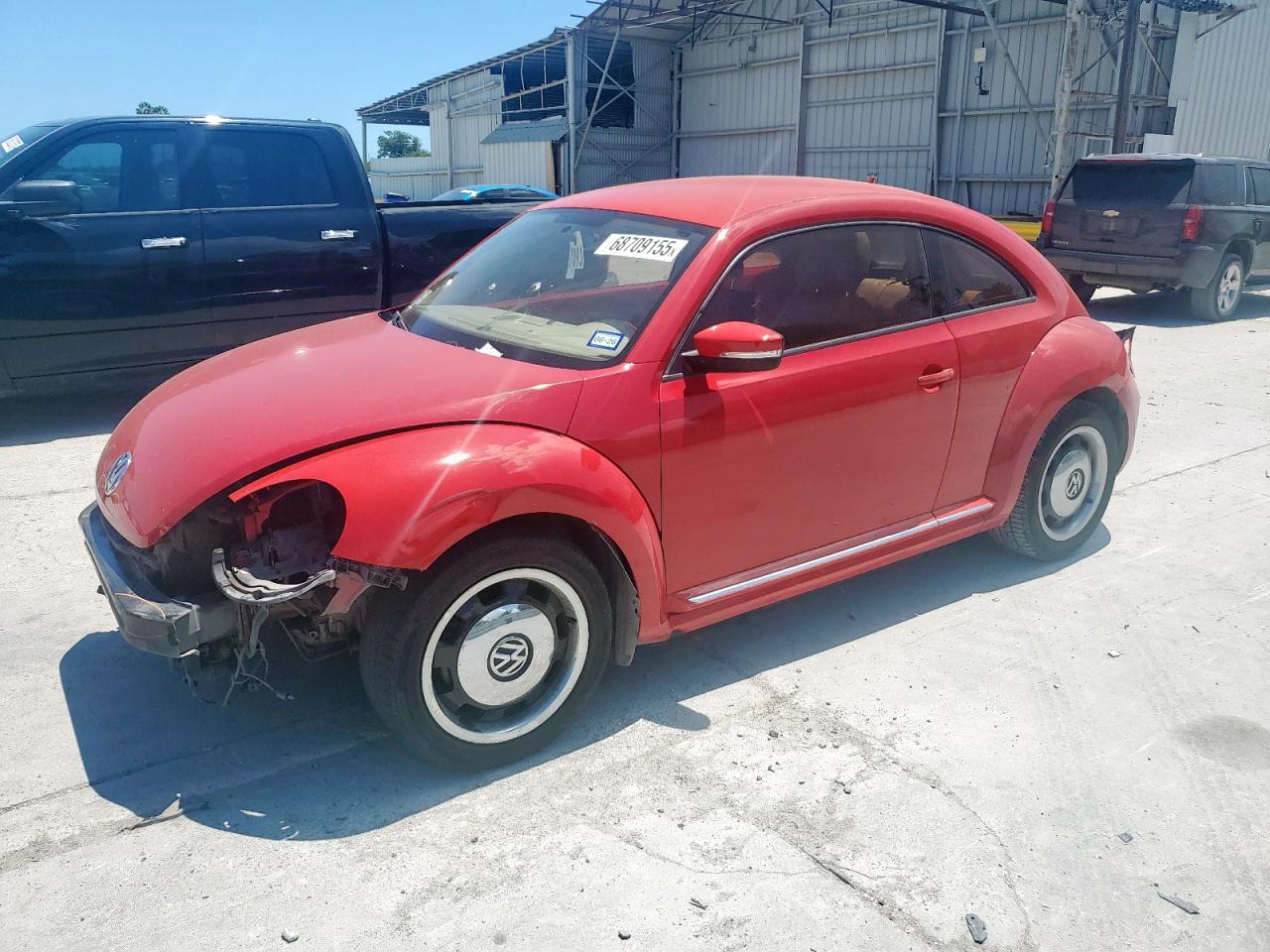 2013 VOLKSWAGEN BEETLE