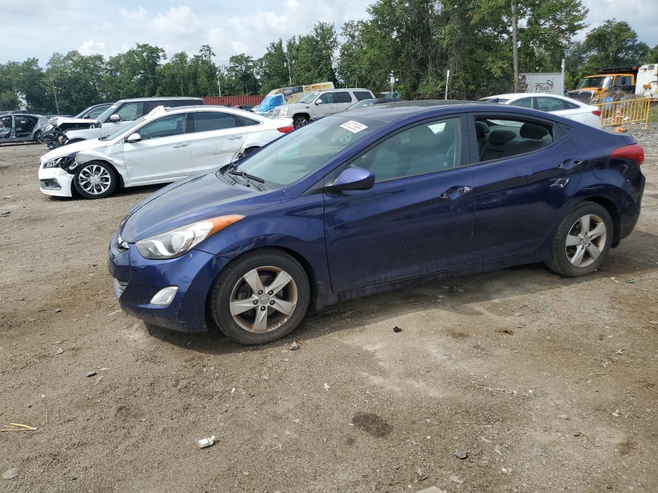 2013 HYUNDAI ELANTRA