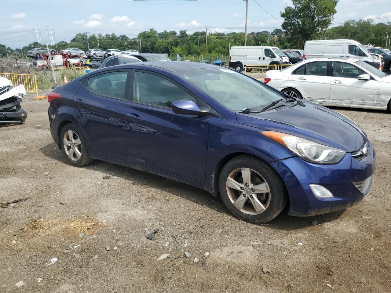 2013 HYUNDAI ELANTRA GLS photo 7