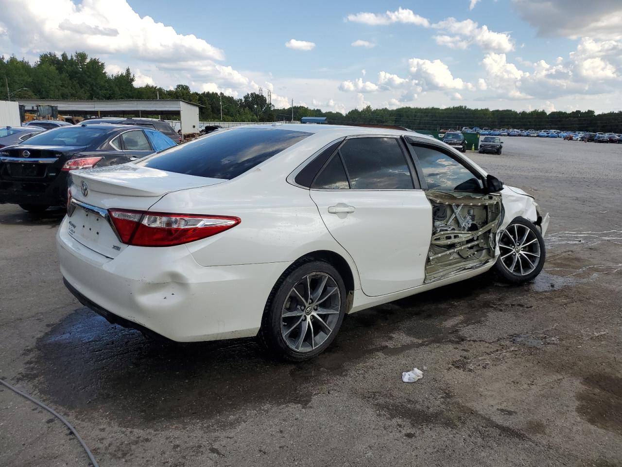 2015 TOYOTA CAMRY XSE V6 photo 7