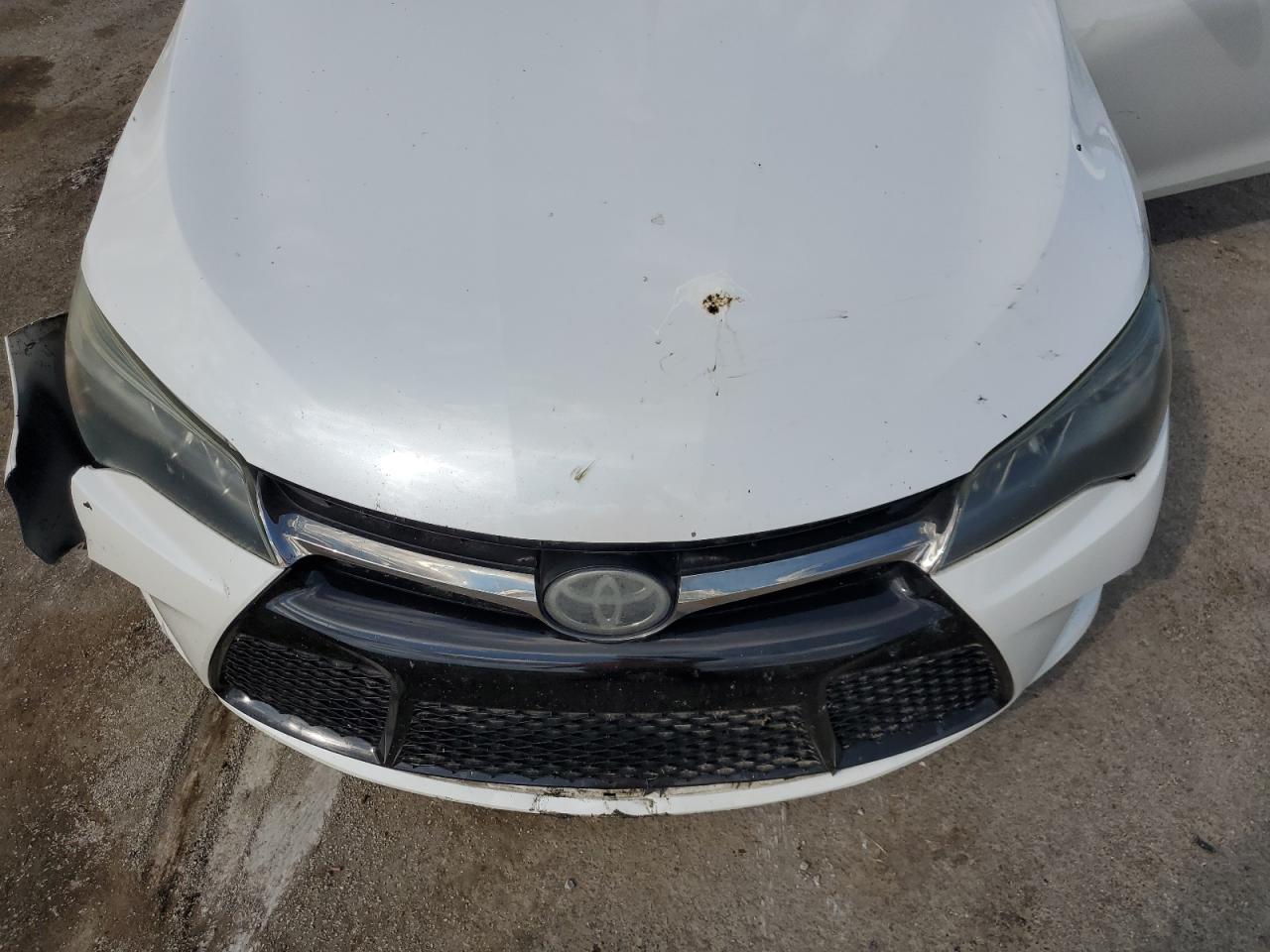 2015 TOYOTA CAMRY XSE V6 photo 31