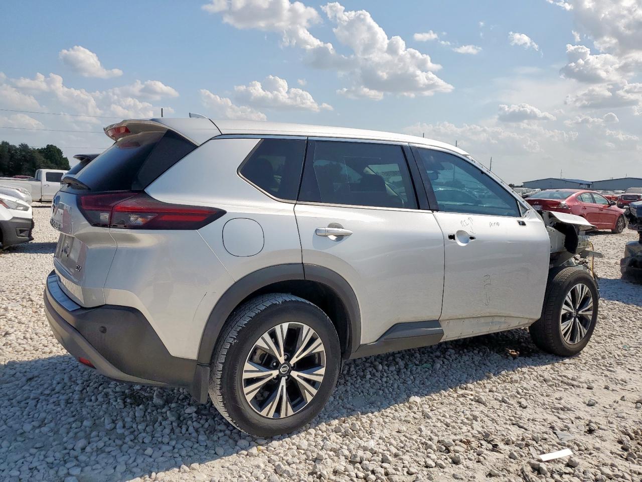 2021 NISSAN ROGUE SV photo 3