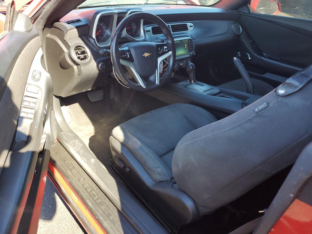 2015 CHEVROLET CAMARO LT photo 15