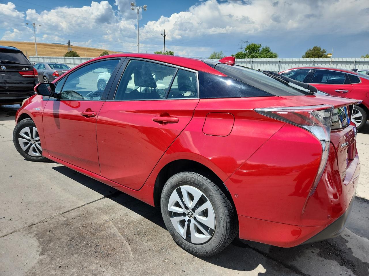 2017 TOYOTA PRIUS FOUR photo 2