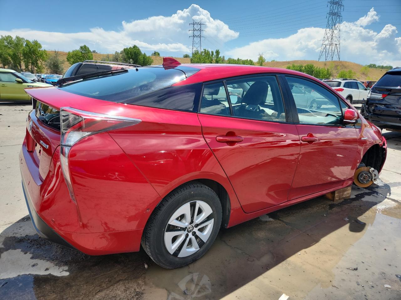 2017 TOYOTA PRIUS FOUR photo 3