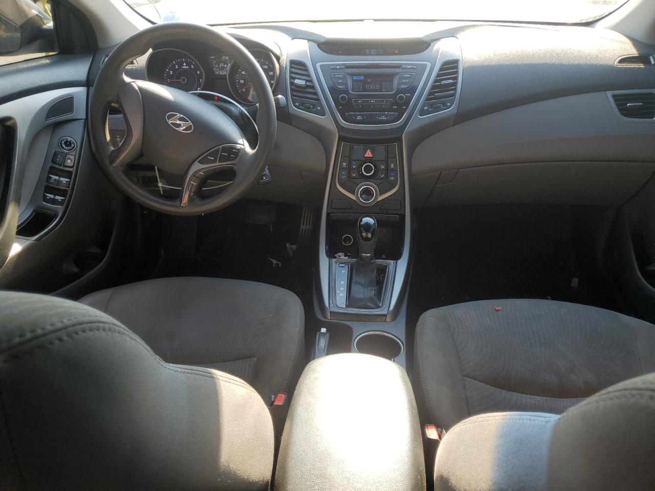 2016 HYUNDAI ELANTRA SE photo 15