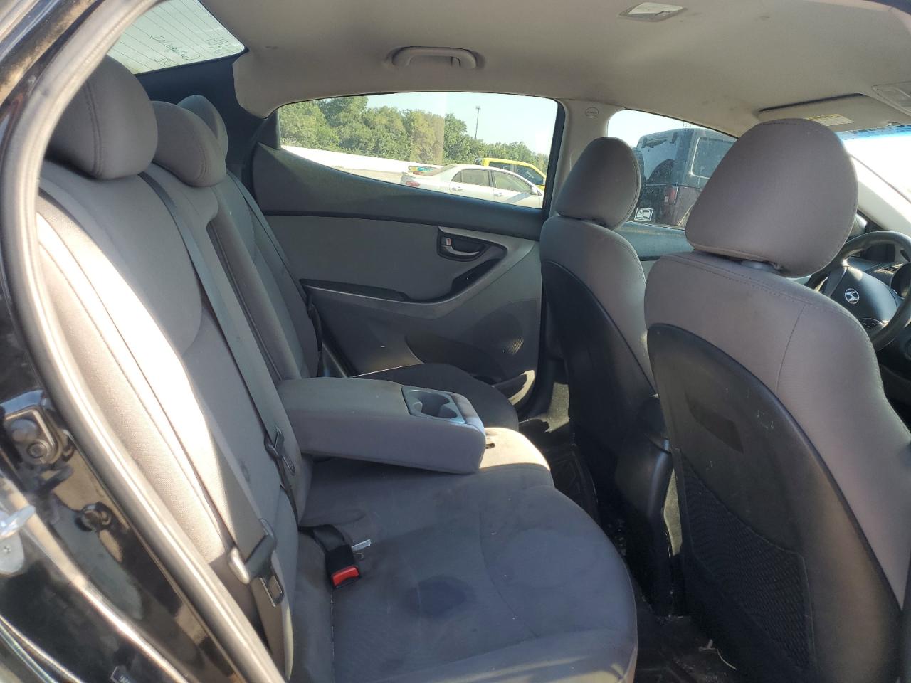 2016 HYUNDAI ELANTRA SE photo 19