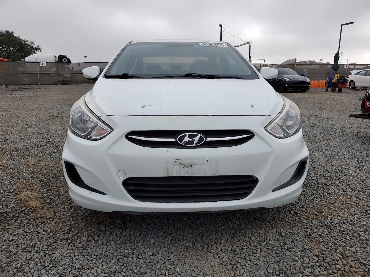 2015 HYUNDAI ACCENT GLS photo 9