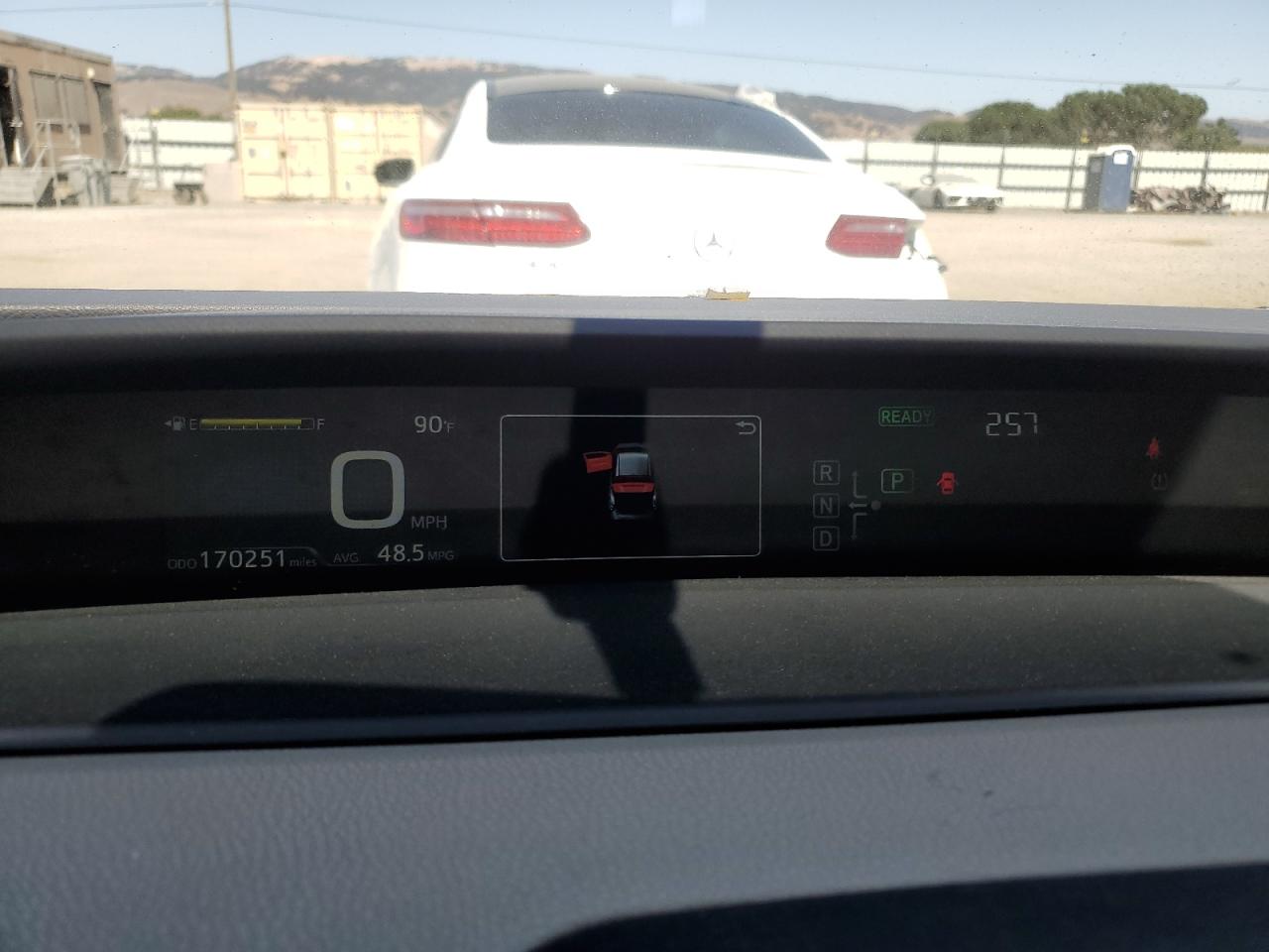 2016 TOYOTA PRIUS photo 25