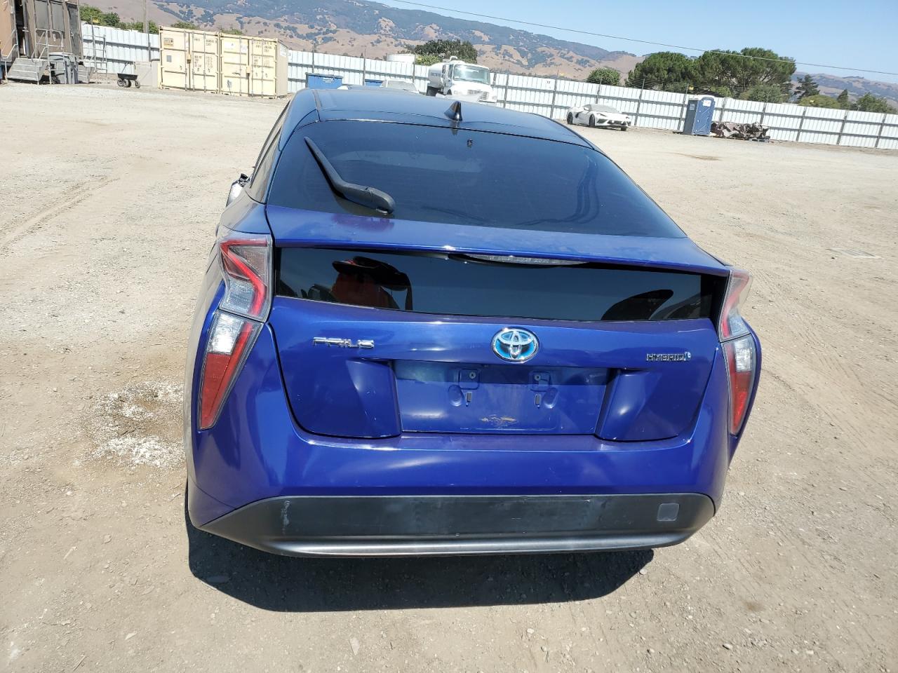 2016 TOYOTA PRIUS photo 16