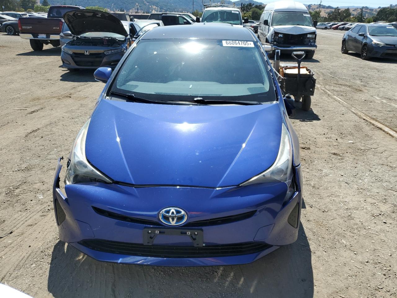 2016 TOYOTA PRIUS photo 13