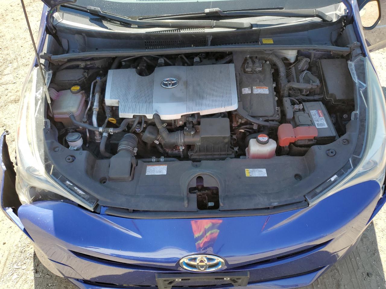 2016 TOYOTA PRIUS photo 31