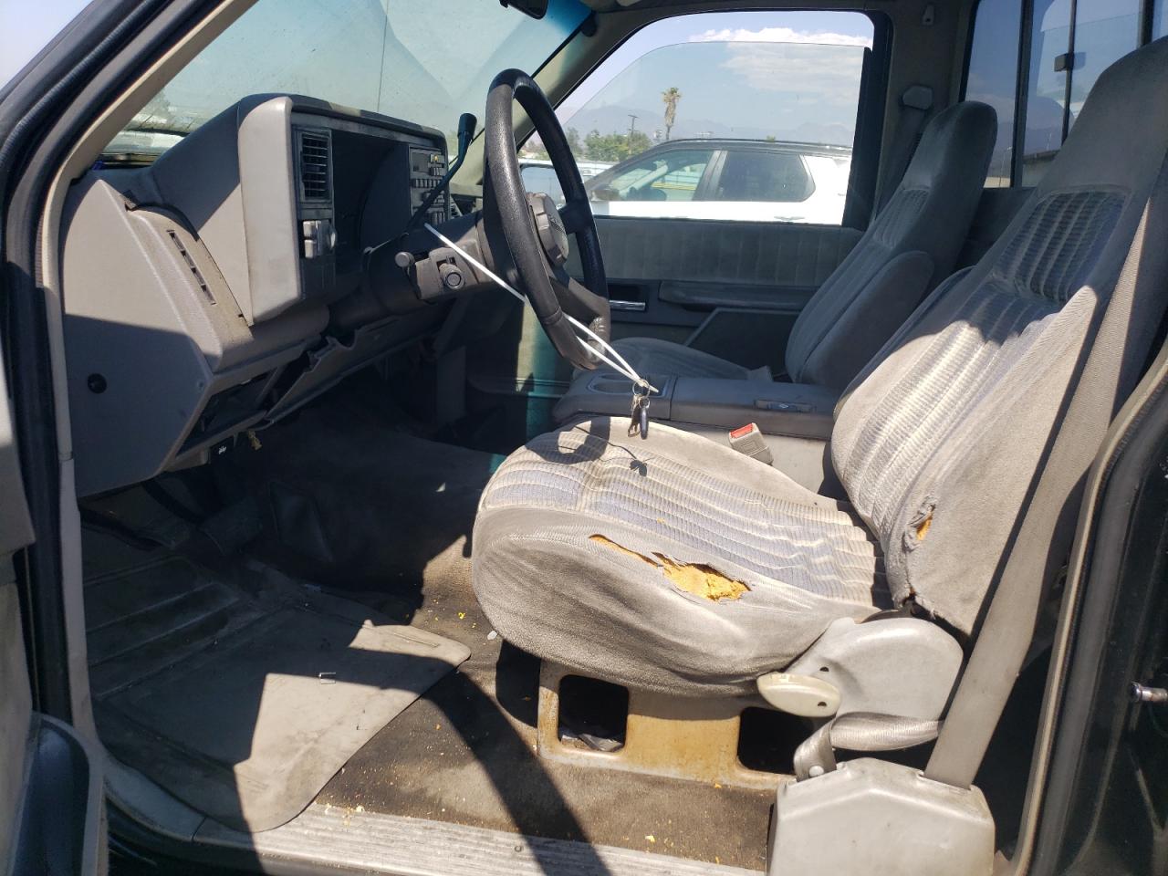 1992 CHEVROLET GMT-400 C1500 photo 13