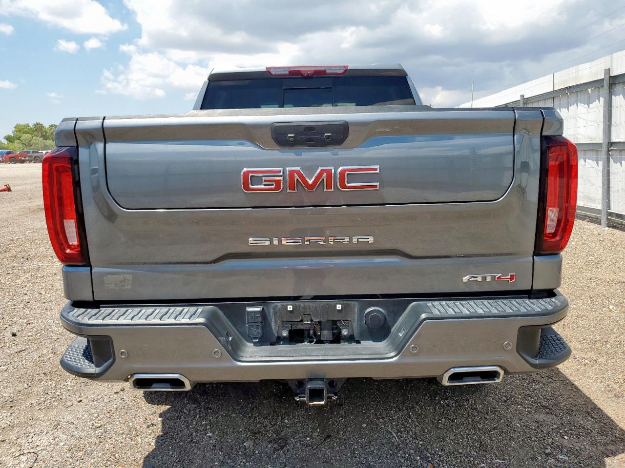2022 GMC SIERRA LIMITED photo 6
