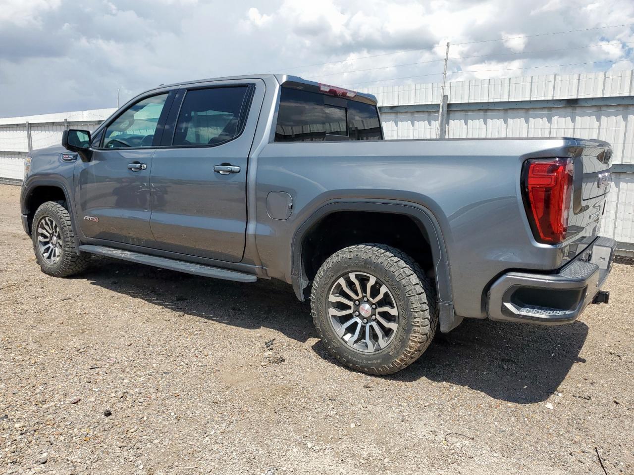 2022 GMC SIERRA LIMITED photo 2