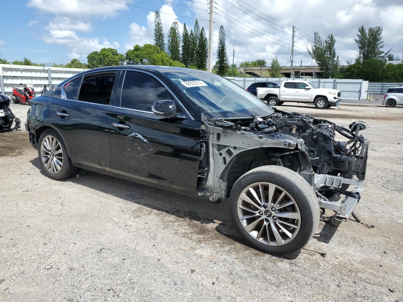 2018 INFINITI Q50 3.0T LUXE photo 7