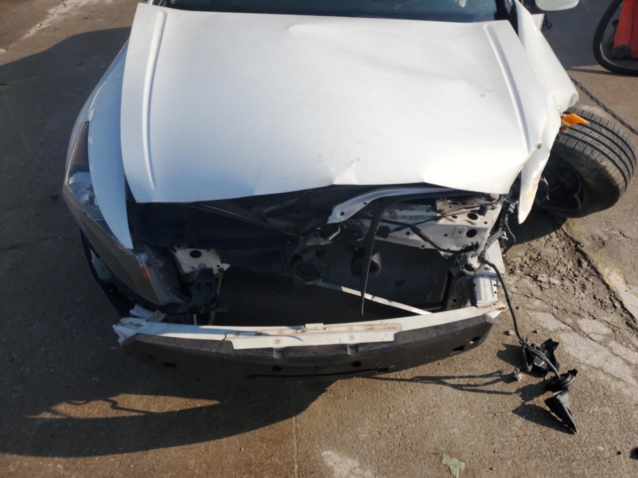 2012 HONDA ACCORD LX photo 21