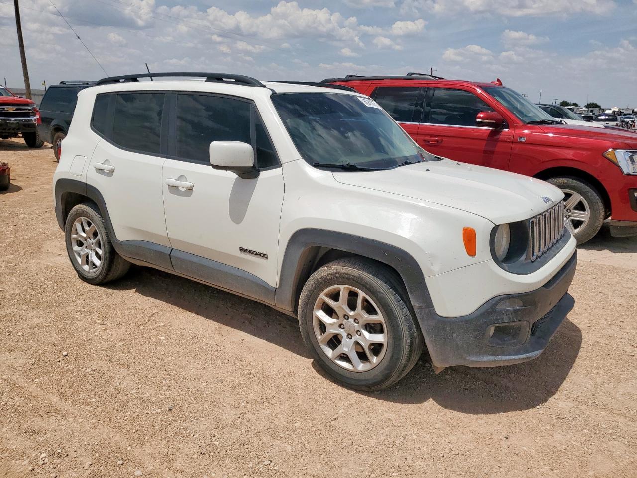 2017 JEEP RENEGADE LATITUDE photo 4