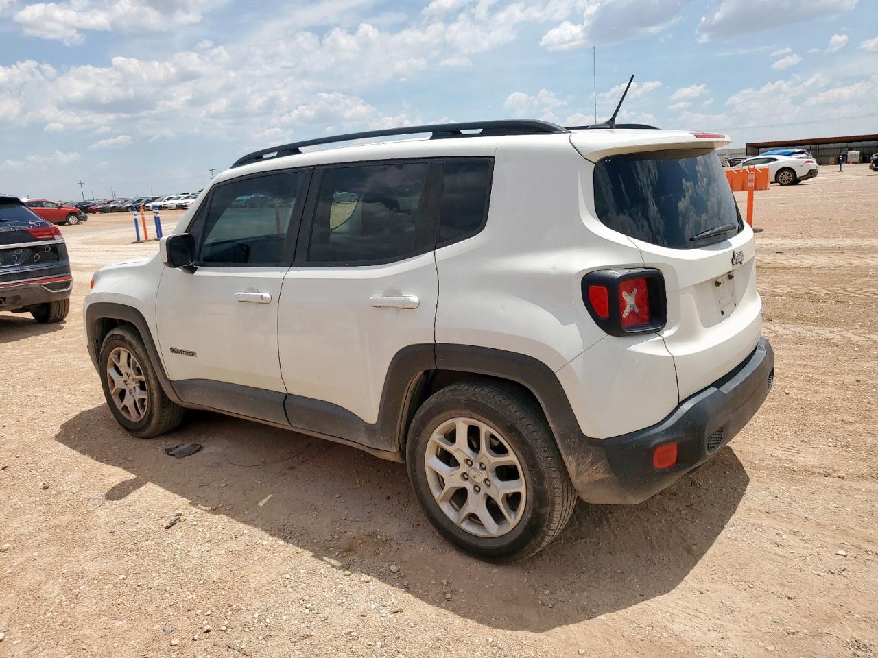 2017 JEEP RENEGADE LATITUDE photo 2