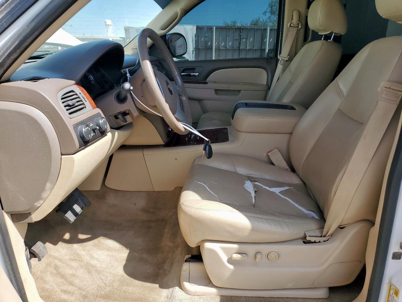 2013 CHEVROLET TAHOE K1500 LTZ photo 7