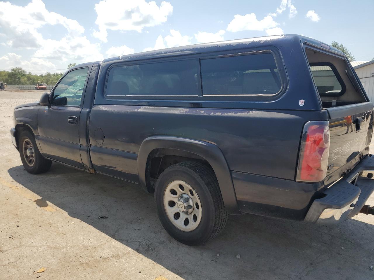 2006 CHEVROLET SILVERADO C1500 photo 2