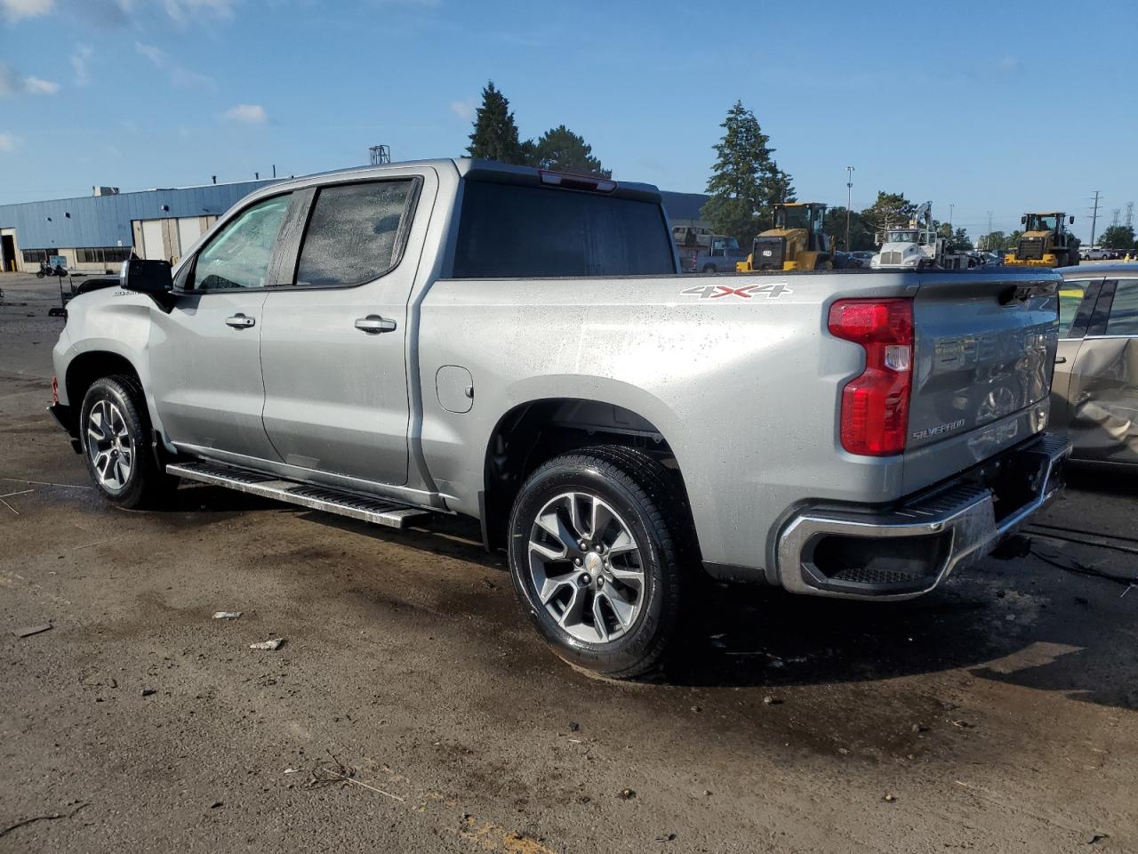 2025 CHEVROLET SILVERADO K1500 LT-L photo 4