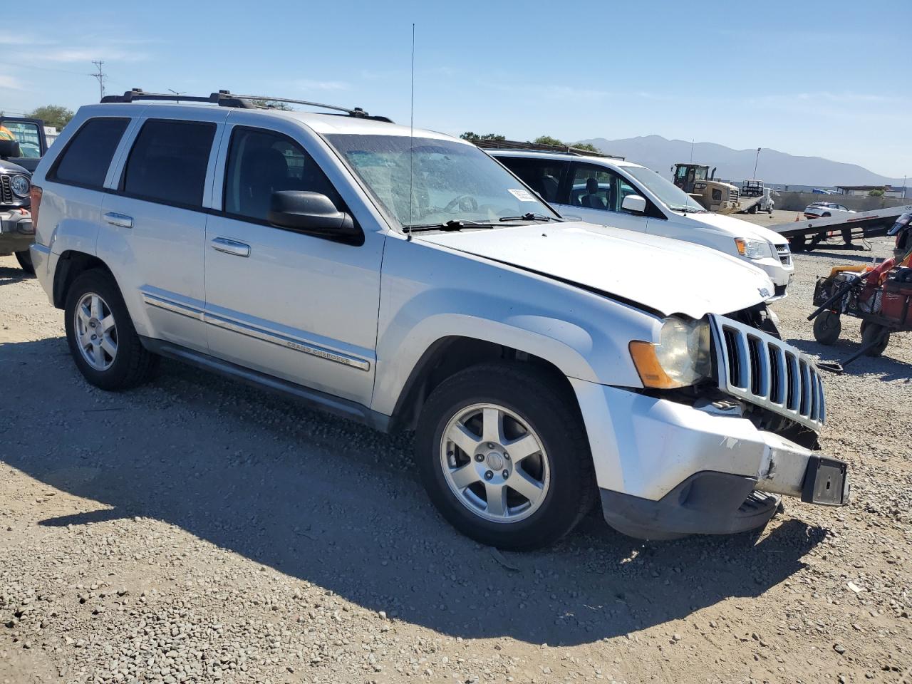 2010 JEEP GRAND CHEROKEE LAREDO photo 7