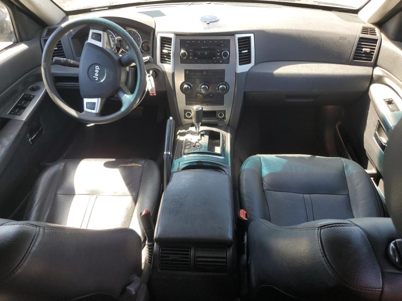 2010 JEEP GRAND CHEROKEE LAREDO photo 15