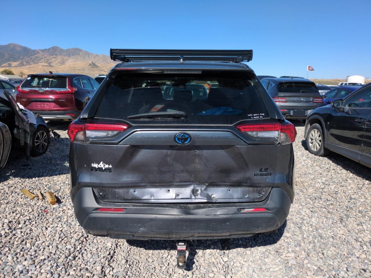 2021 TOYOTA RAV4 LE photo 6