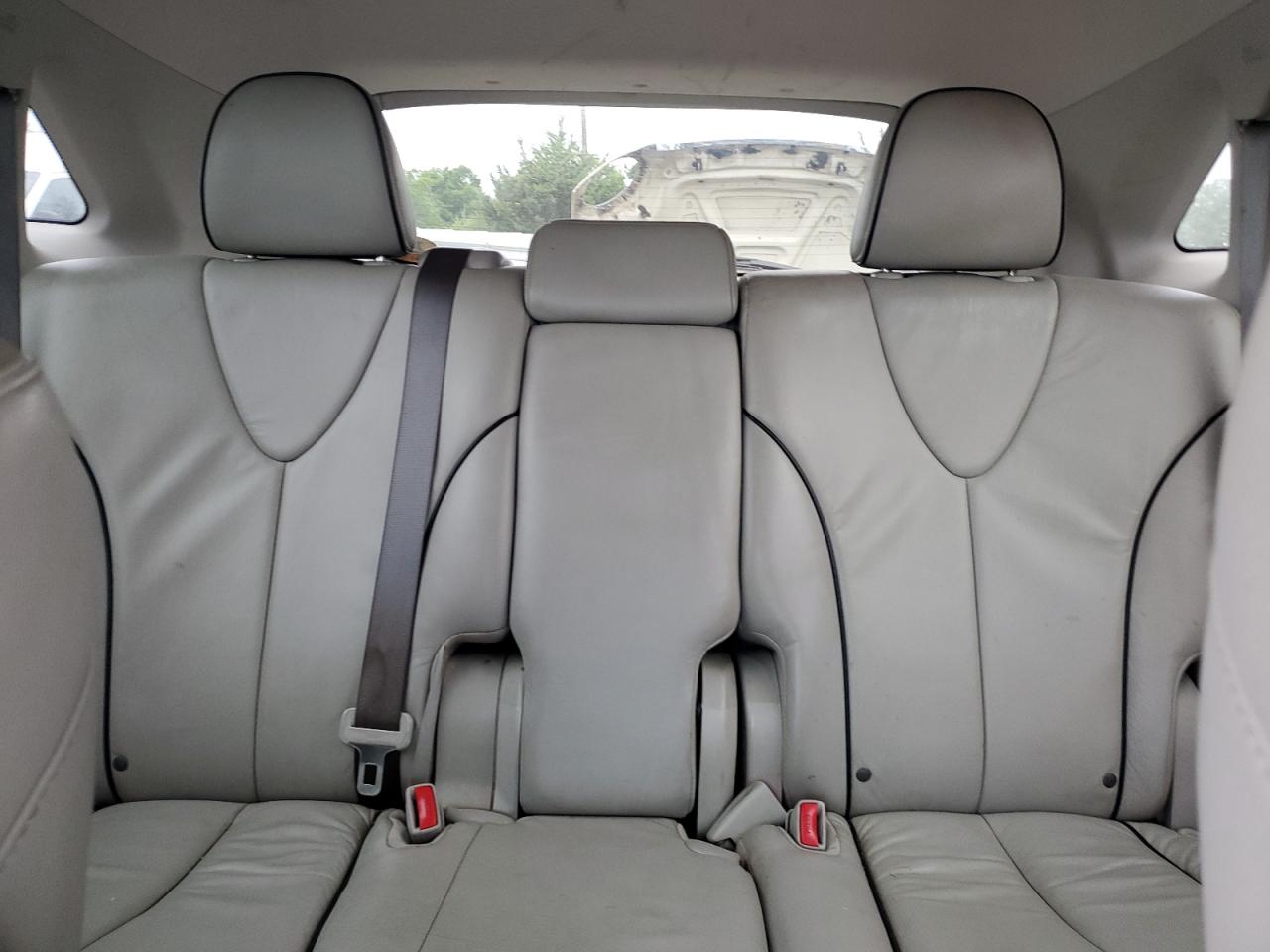 2011 TOYOTA VENZA photo 28