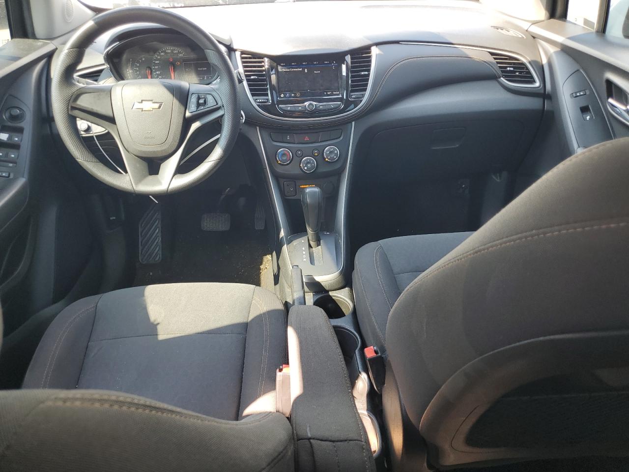 2018 CHEVROLET TRAX LS photo 8