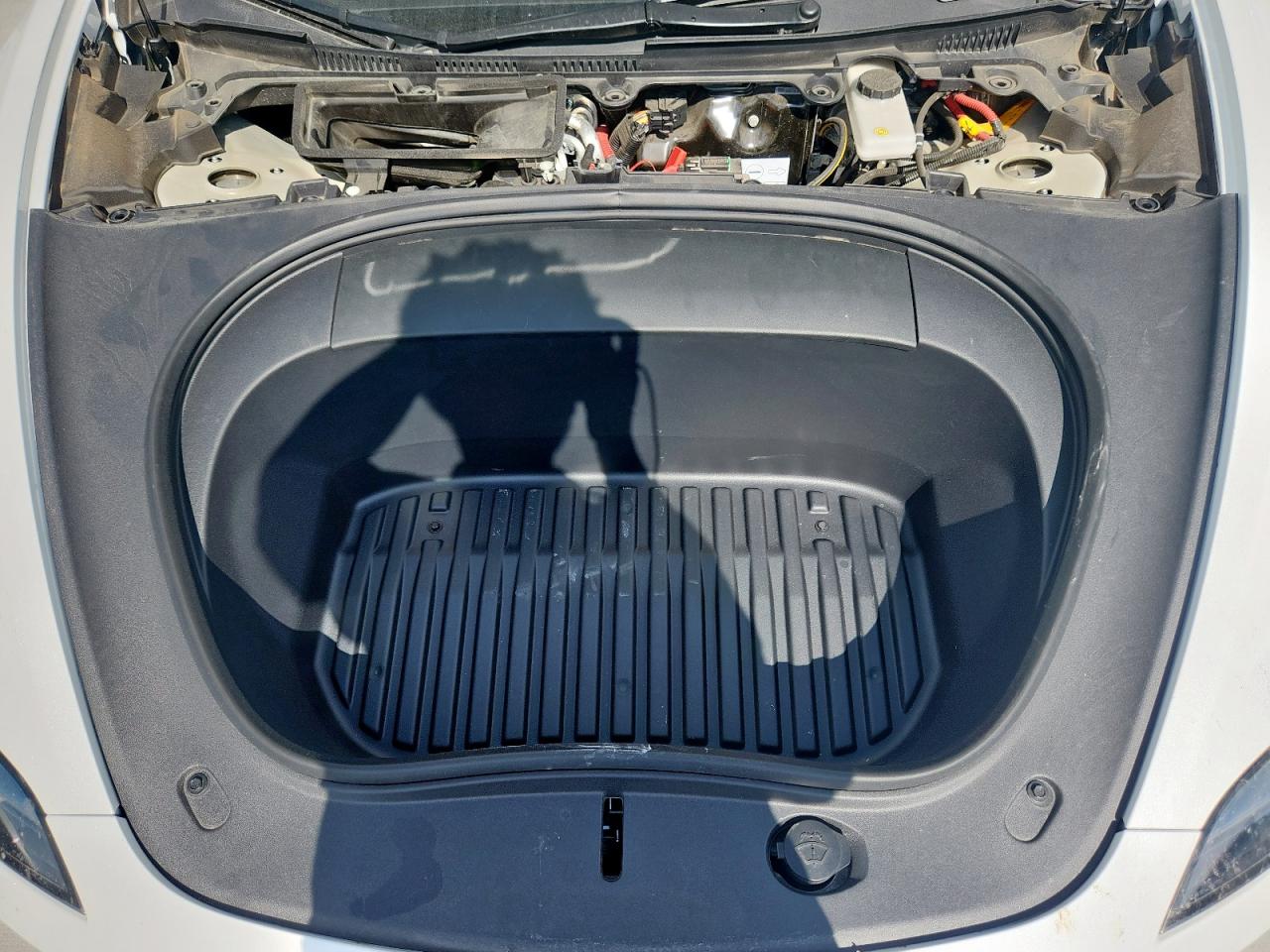 2024 TESLA MODEL 3 photo 31