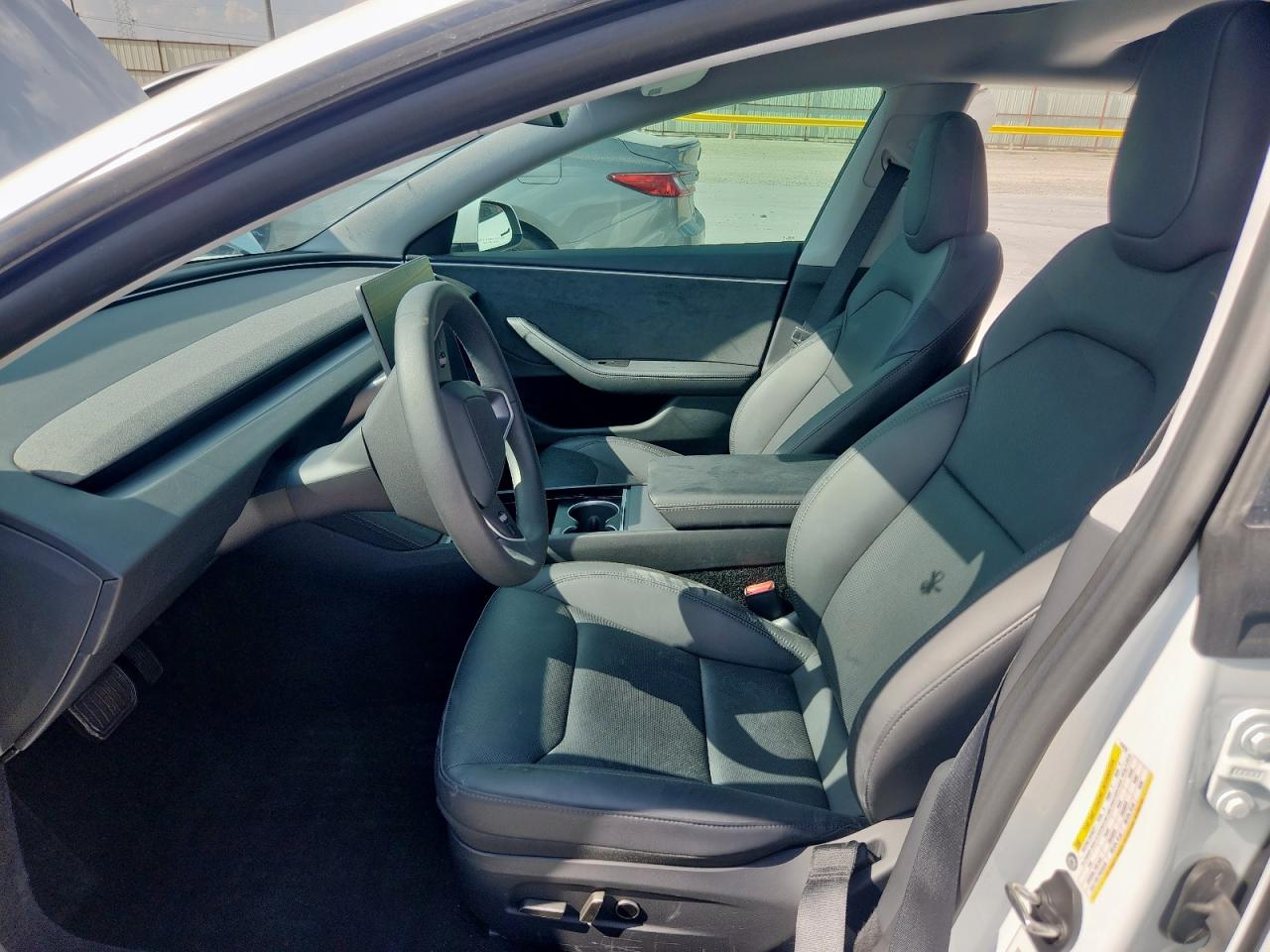 2024 TESLA MODEL 3 photo 19