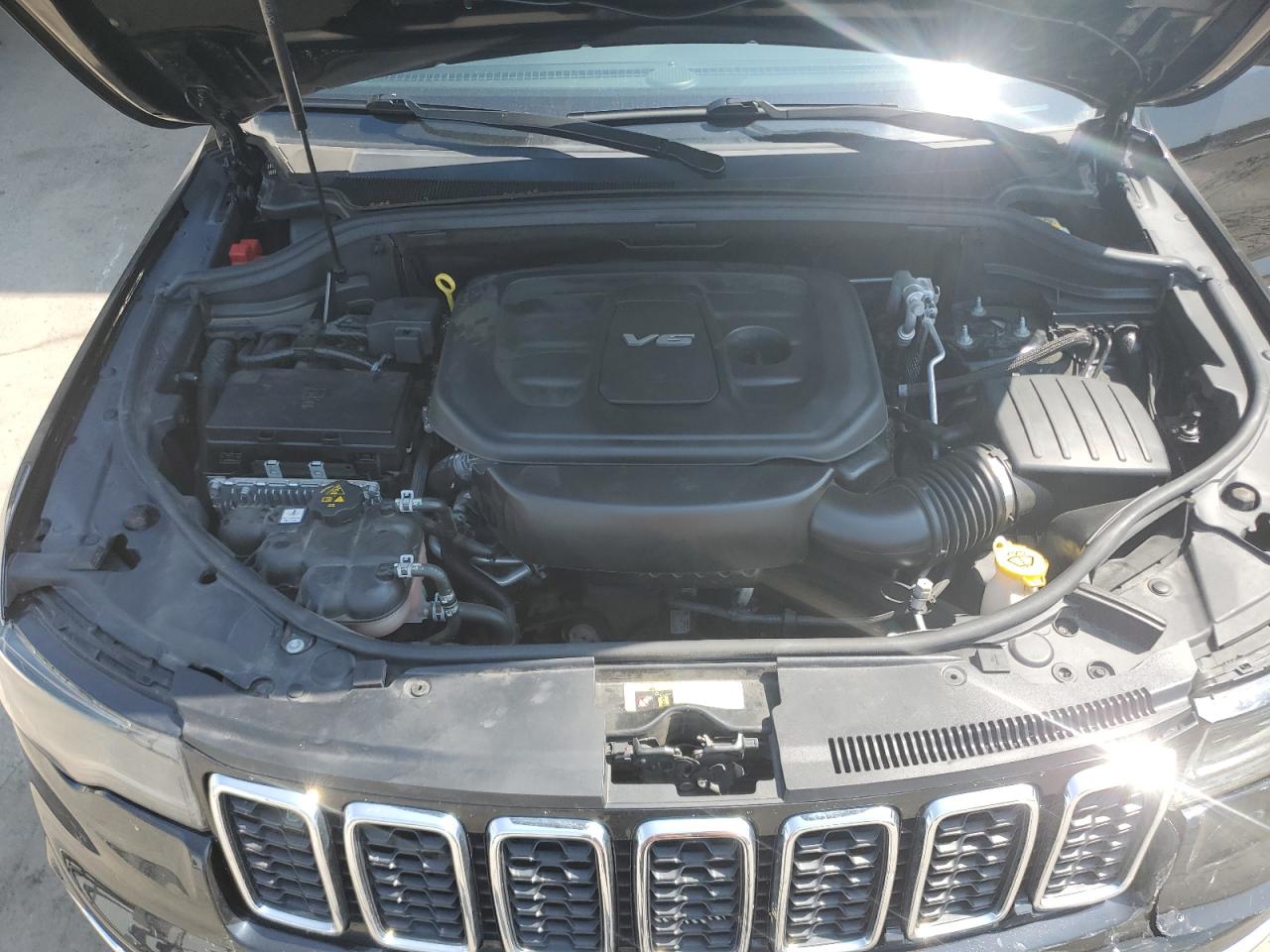 2018 JEEP GRAND CHEROKEE LIMITED photo 23