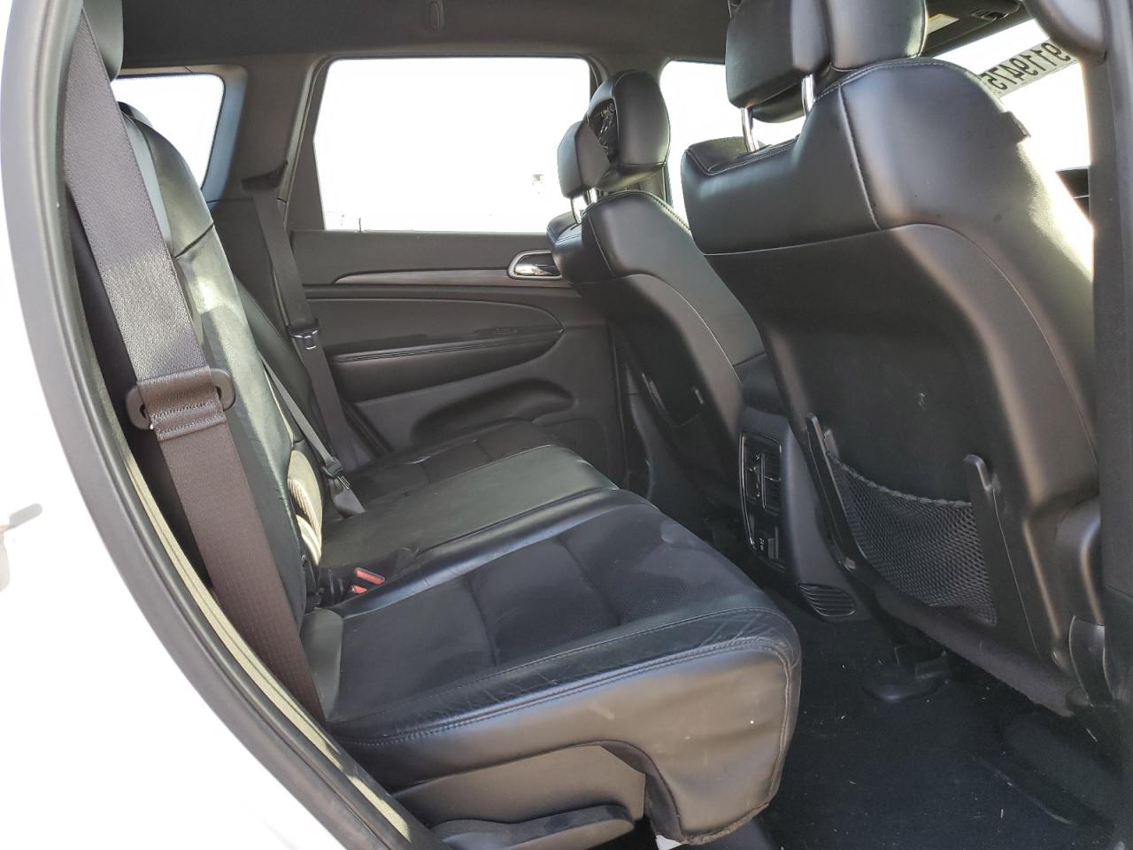 2019 JEEP GRAND CHEROKEE LAREDO photo 31
