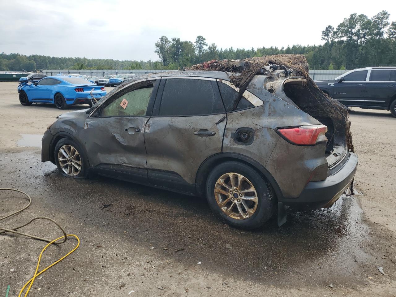2022 FORD ESCAPE SE photo 4