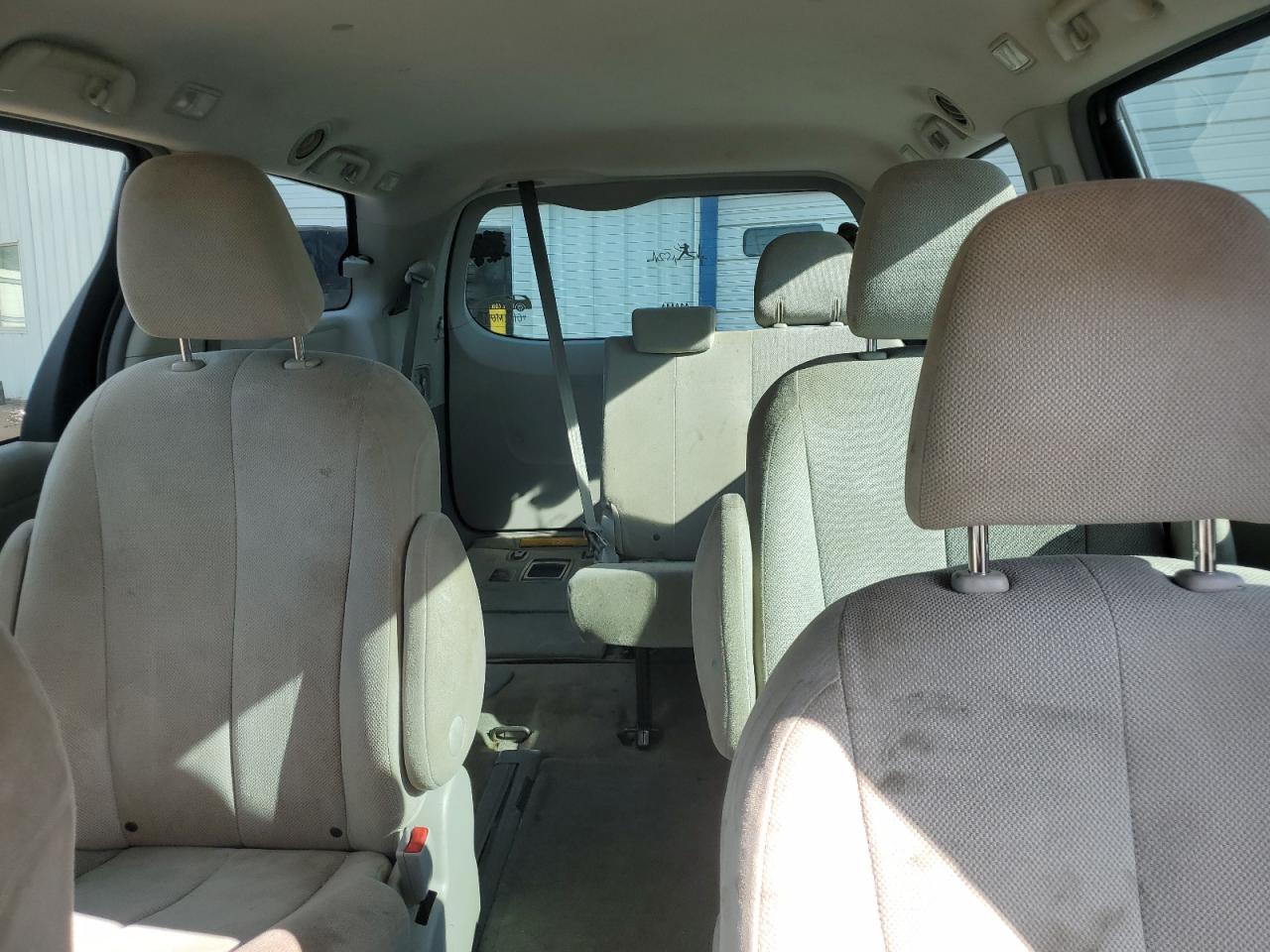 2013 TOYOTA SIENNA L 7-PASSENGER photo 10