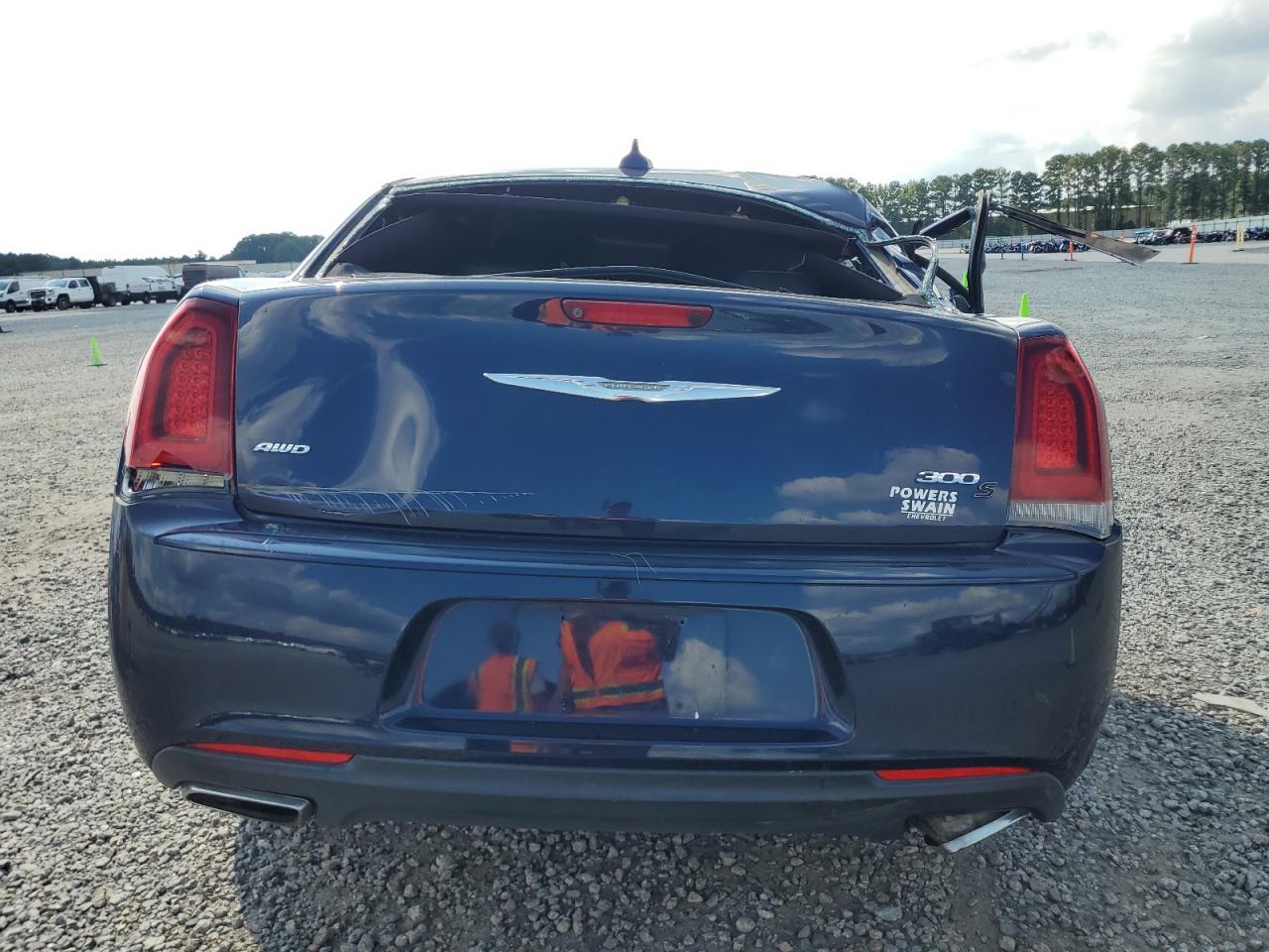 2016 CHRYSLER 300 S photo 16
