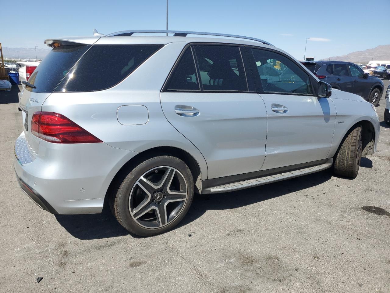 2017 MERCEDES-BENZ GLE 43 AMG photo 3
