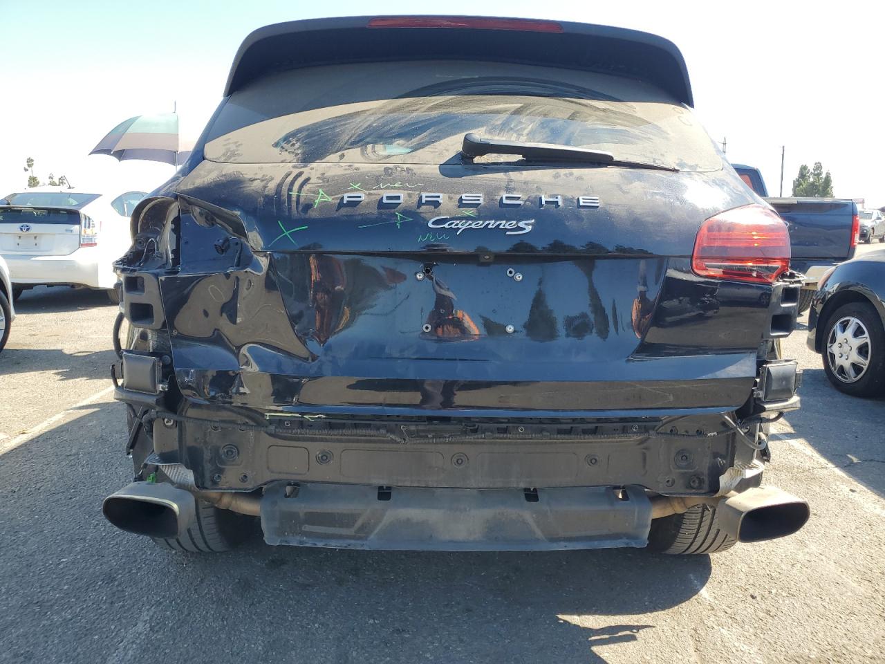 2016 PORSCHE CAYENNE photo 11
