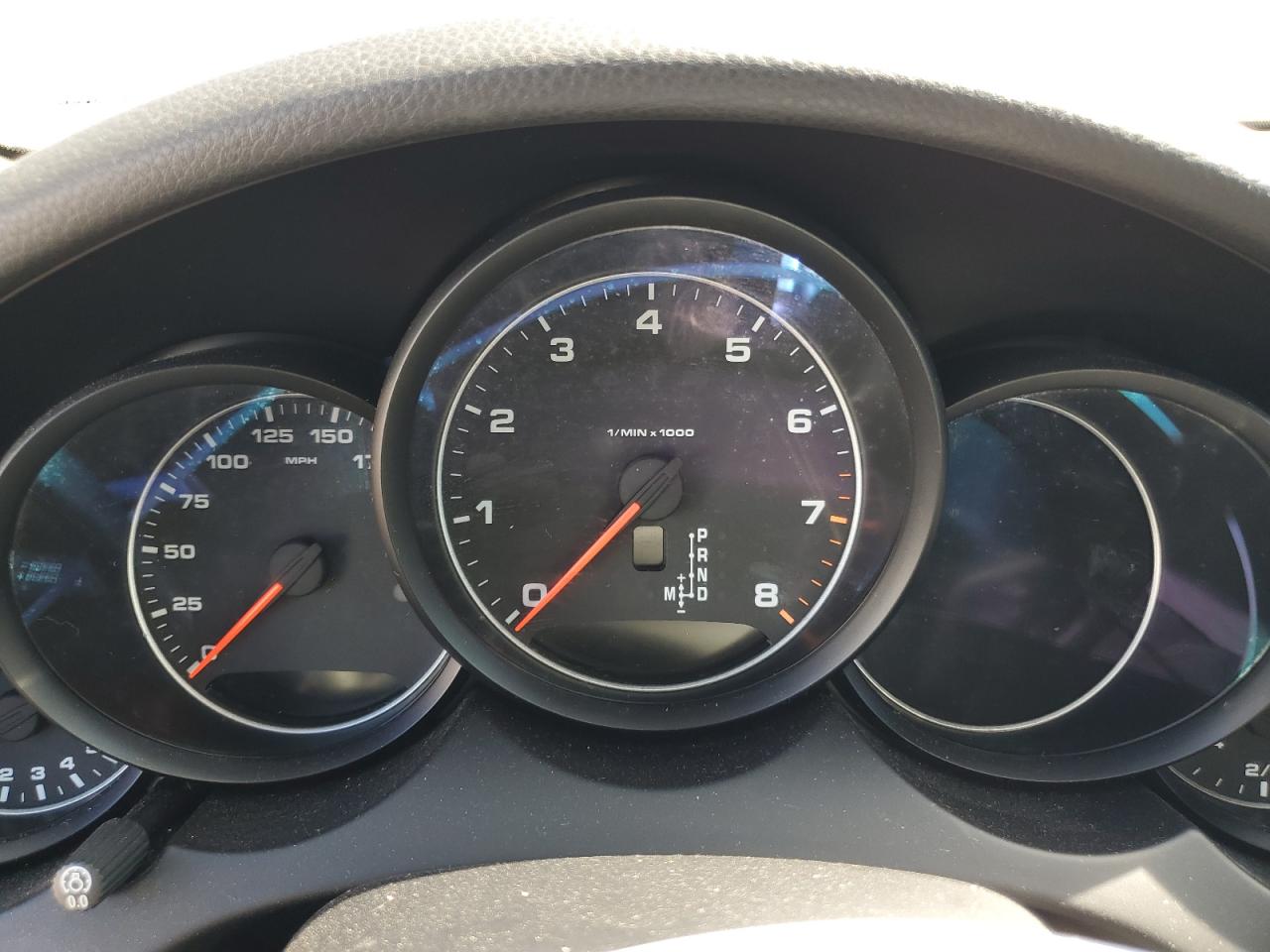 2016 PORSCHE CAYENNE photo 17
